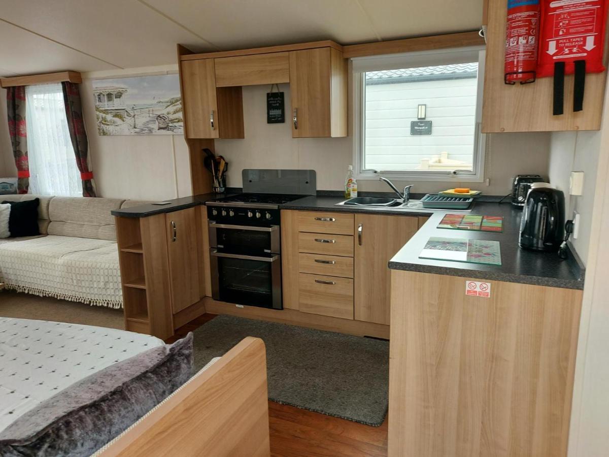 95 Holiday Resort Unity 3 Bed Passes Included Brean Esterno foto